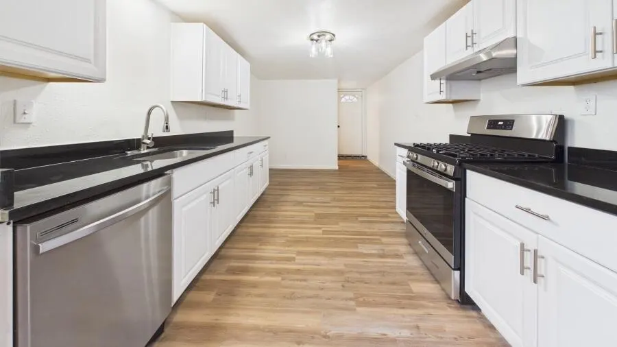 Photo 7 — 409 E 6th Street, Idalou, TX 79329