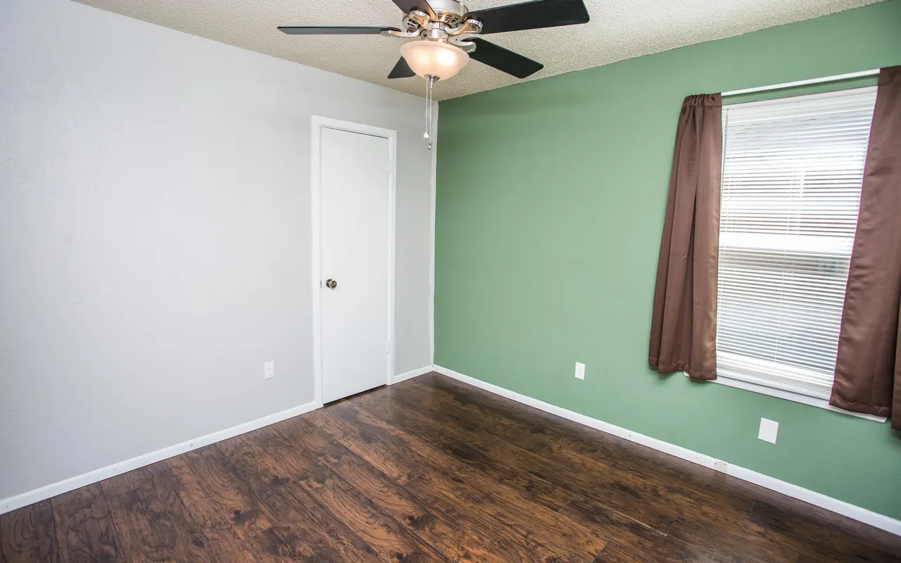 Photo 7 — 5709 3rd Street, Lubbock, TX 79416