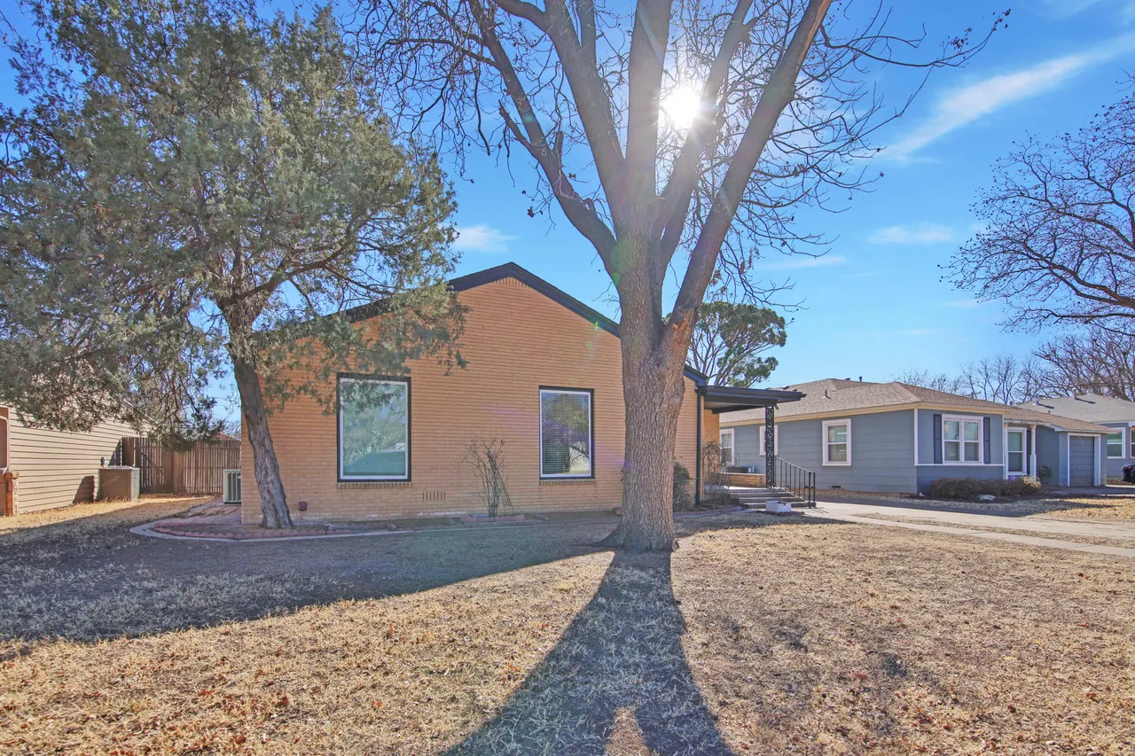 Front exterior — 3303 25th Street, Lubbock, TX 79410