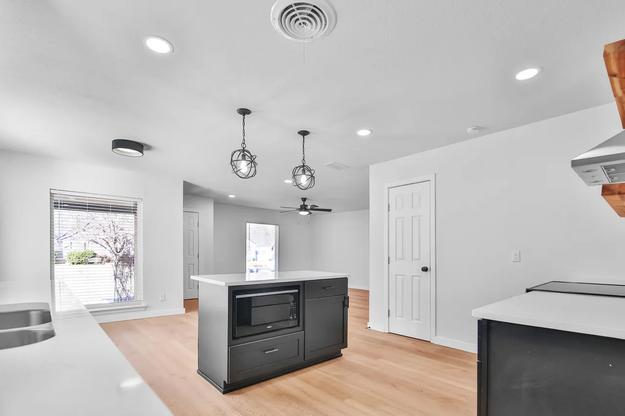 Photo 8 — 3303 25th Street, Lubbock, TX 79410