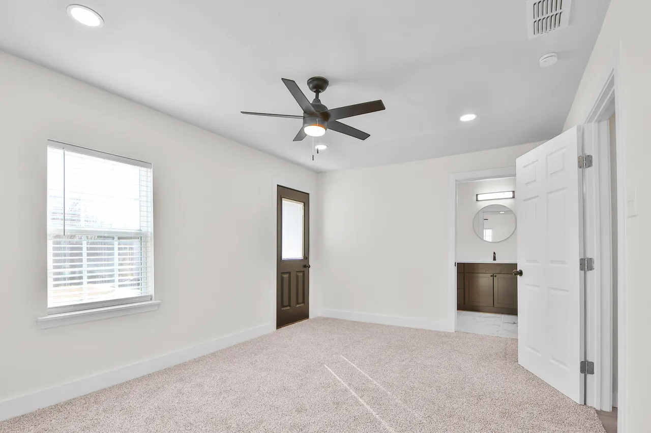 Photo 16 — 3303 25th Street, Lubbock, TX 79410