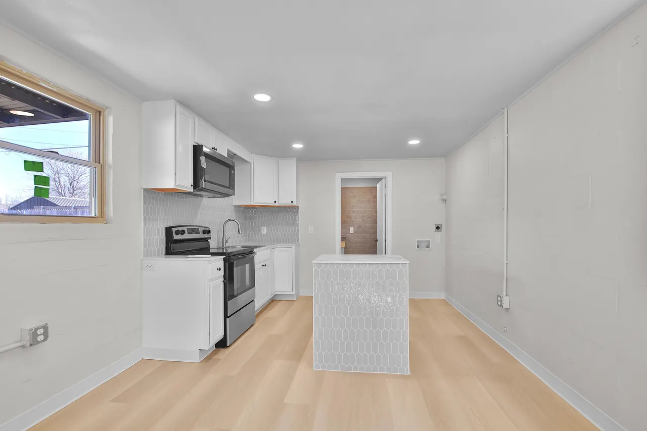 Photo 32 — 3303 25th Street, Lubbock, TX 79410
