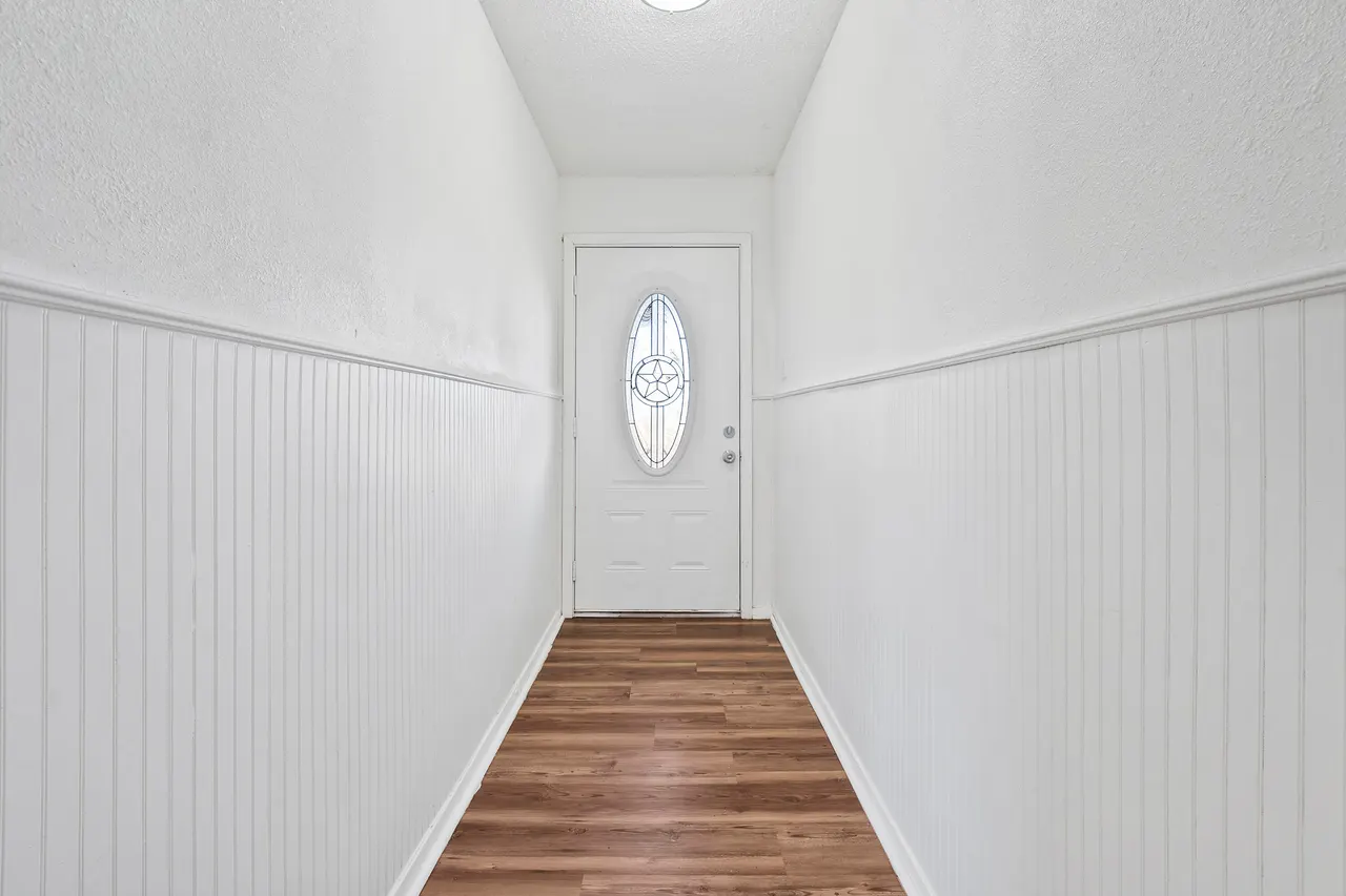 Photo 3 — 909 Bradley Street, Lubbock, TX 79403