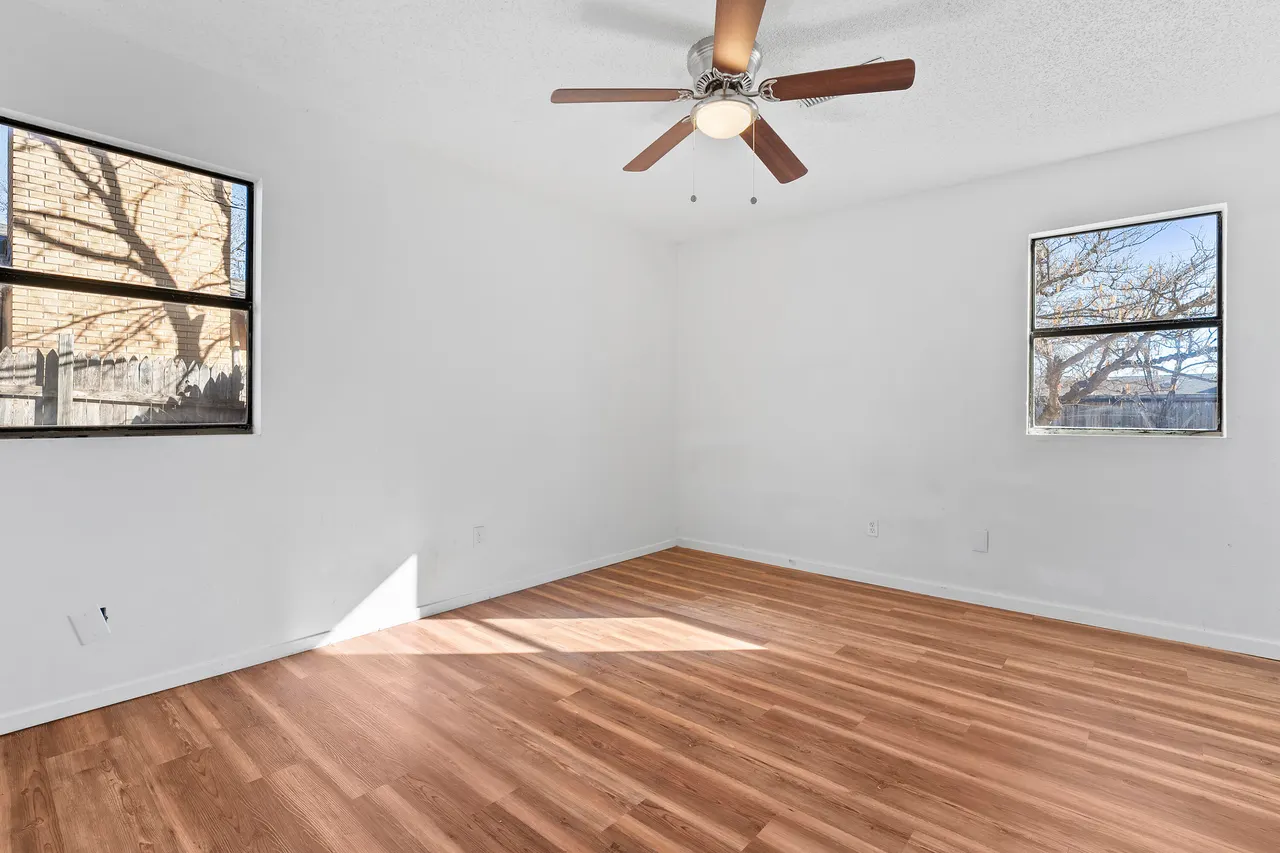 Photo 10 — 909 Bradley Street, Lubbock, TX 79403