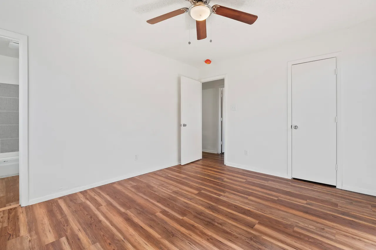 Photo 11 — 909 Bradley Street, Lubbock, TX 79403