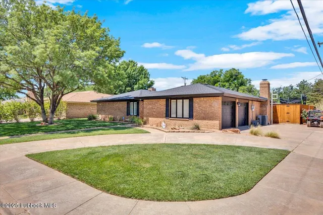 Photo 3 — 2022 Buffalo Drive, Levelland, TX 79336