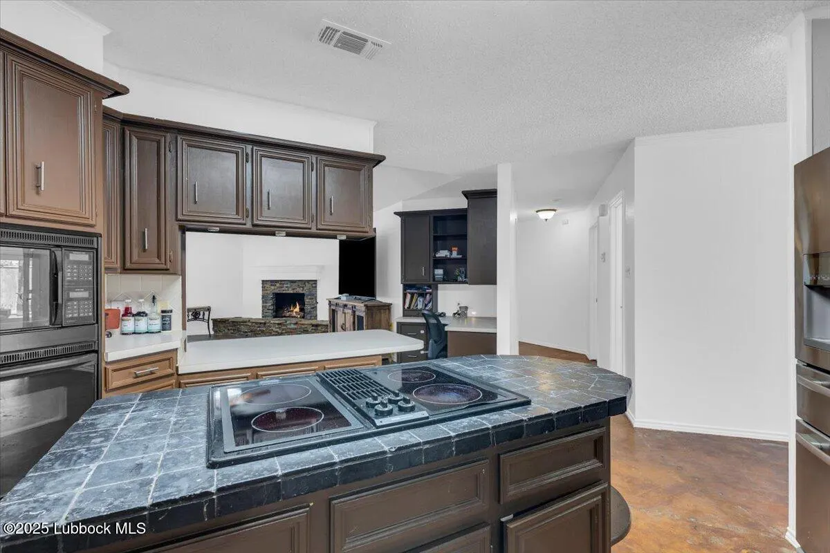Photo 10 — 2022 Buffalo Drive, Levelland, TX 79336