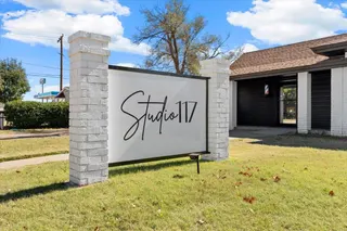 Sold home at 117 W 4th Street