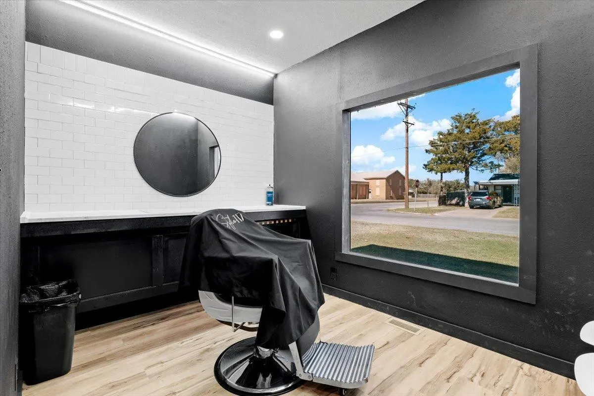 Photo 14 — 117 W 4th Street, Hale Center, TX 79041