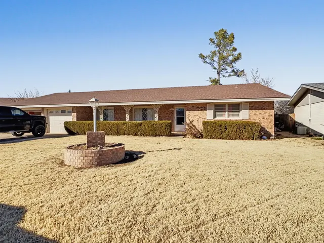 Photo 2 — 317 E 22nd Street, Littlefield, TX 79339