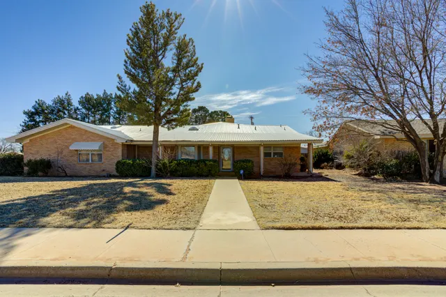 Front exterior — 601 18th Street, Seagraves, TX 79359