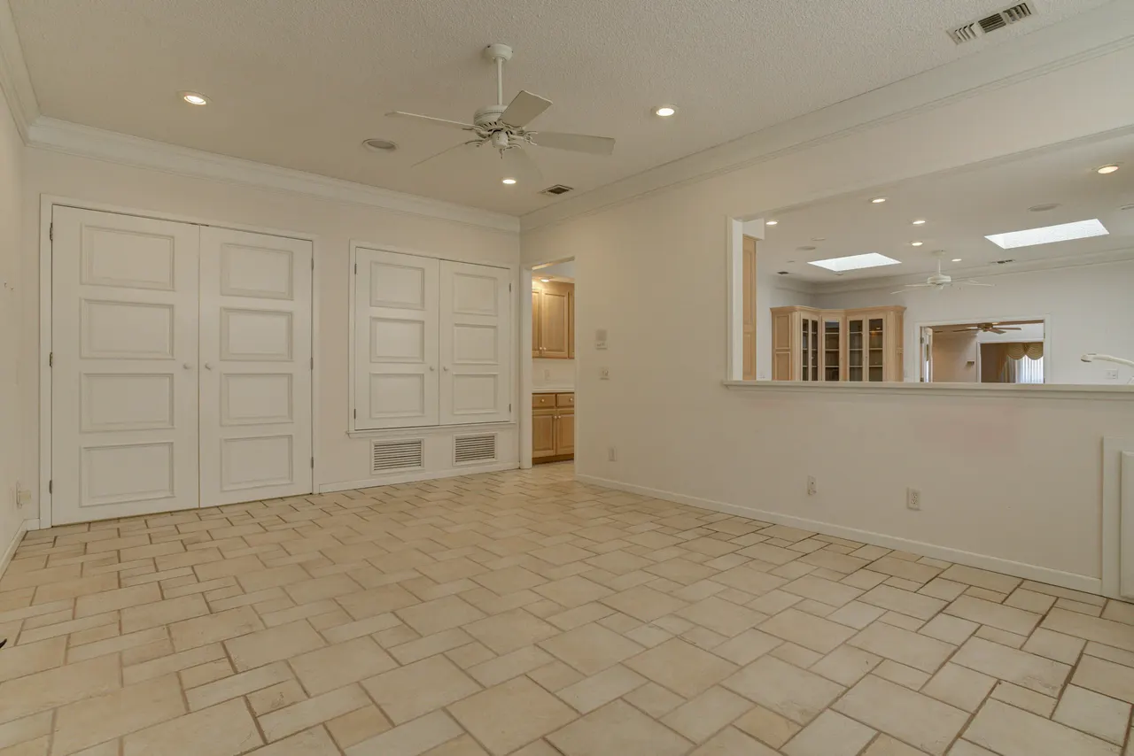 Photo 7 — 601 18th Street, Seagraves, TX 79359