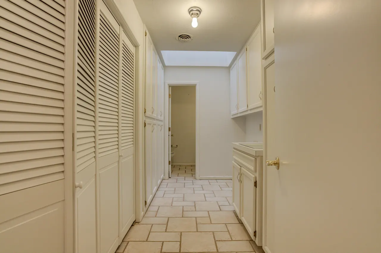 Photo 16 — 601 18th Street, Seagraves, TX 79359