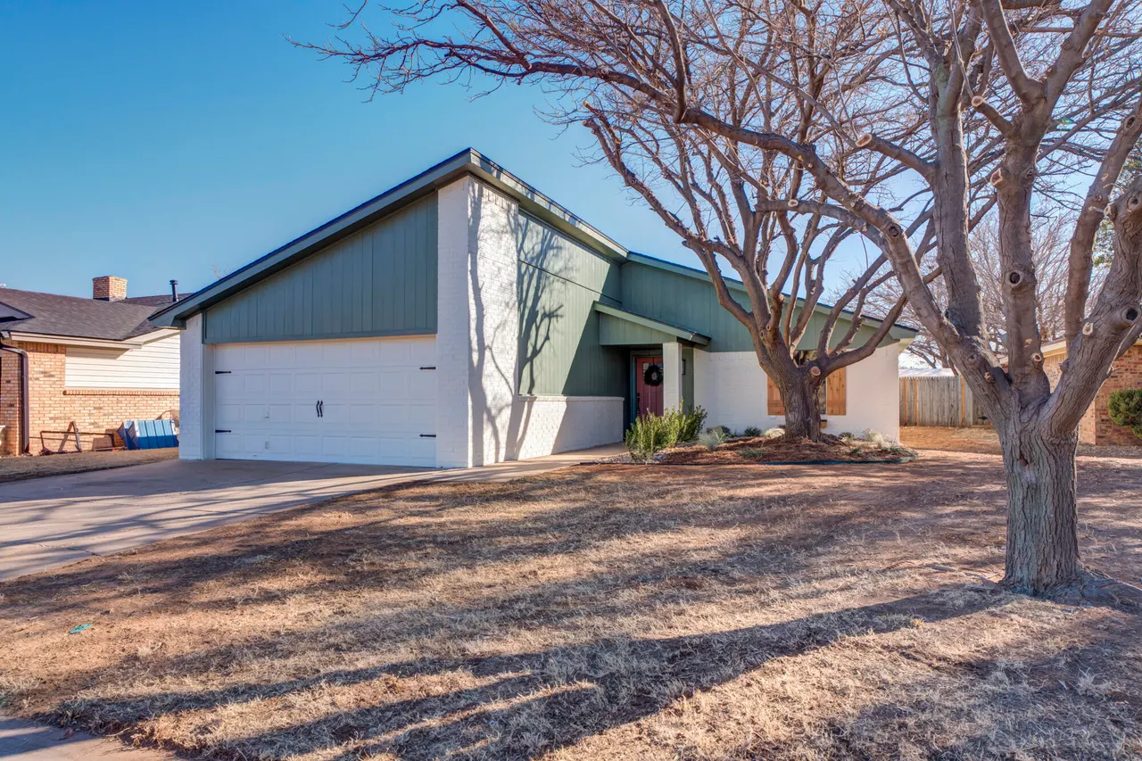 Photo 2 — 2115 76th Street, Lubbock, TX 79423