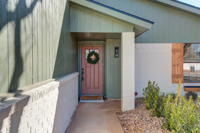 Photo 3 — 2115 76th Street, Lubbock, TX 79423