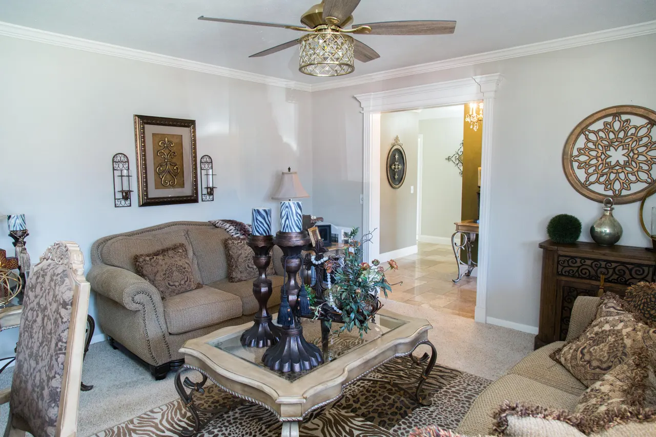 Photo 11 — 1406 Amarillo Street, Plainview, TX 79072