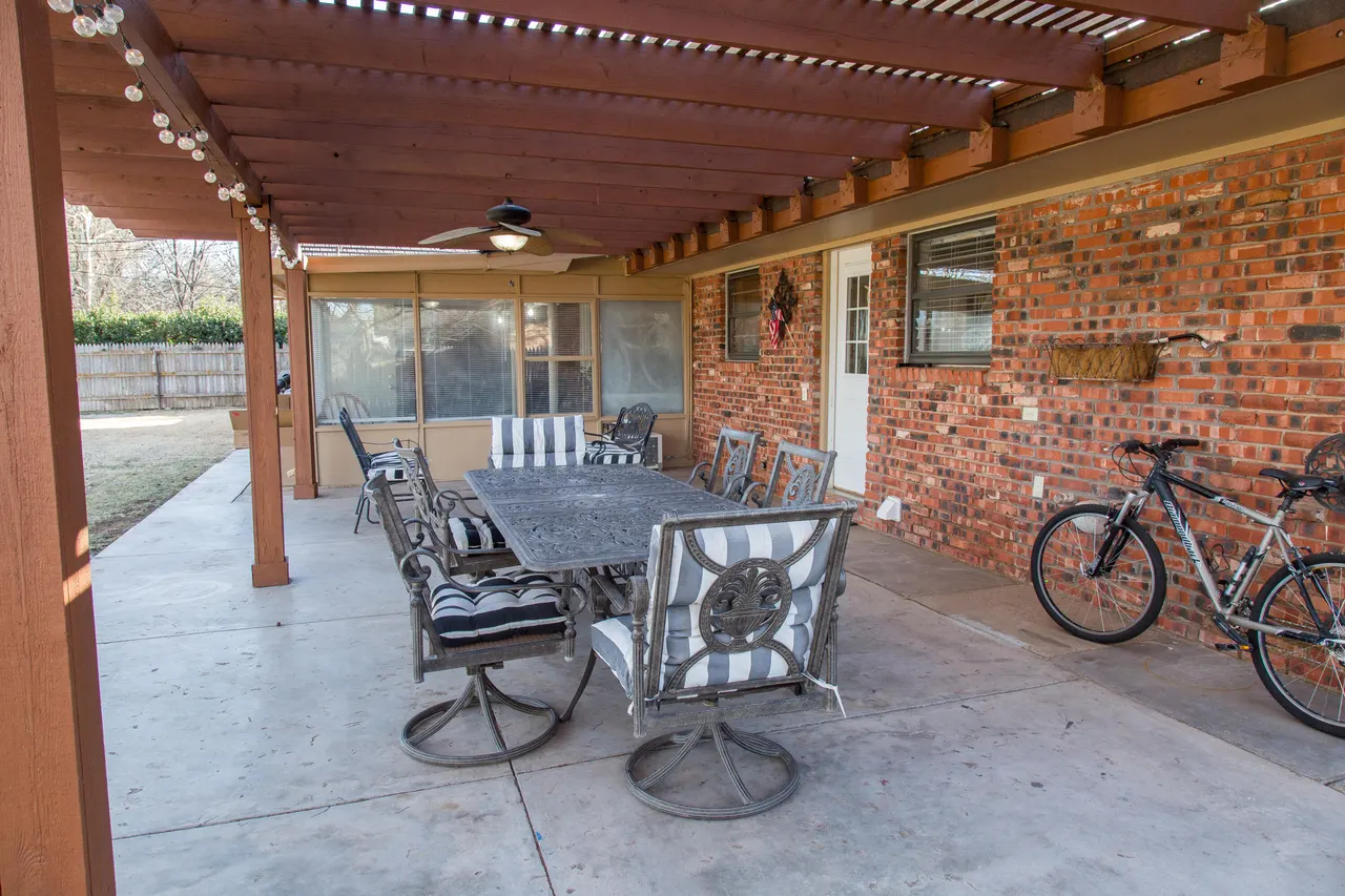 Photo 60 — 1406 Amarillo Street, Plainview, TX 79072