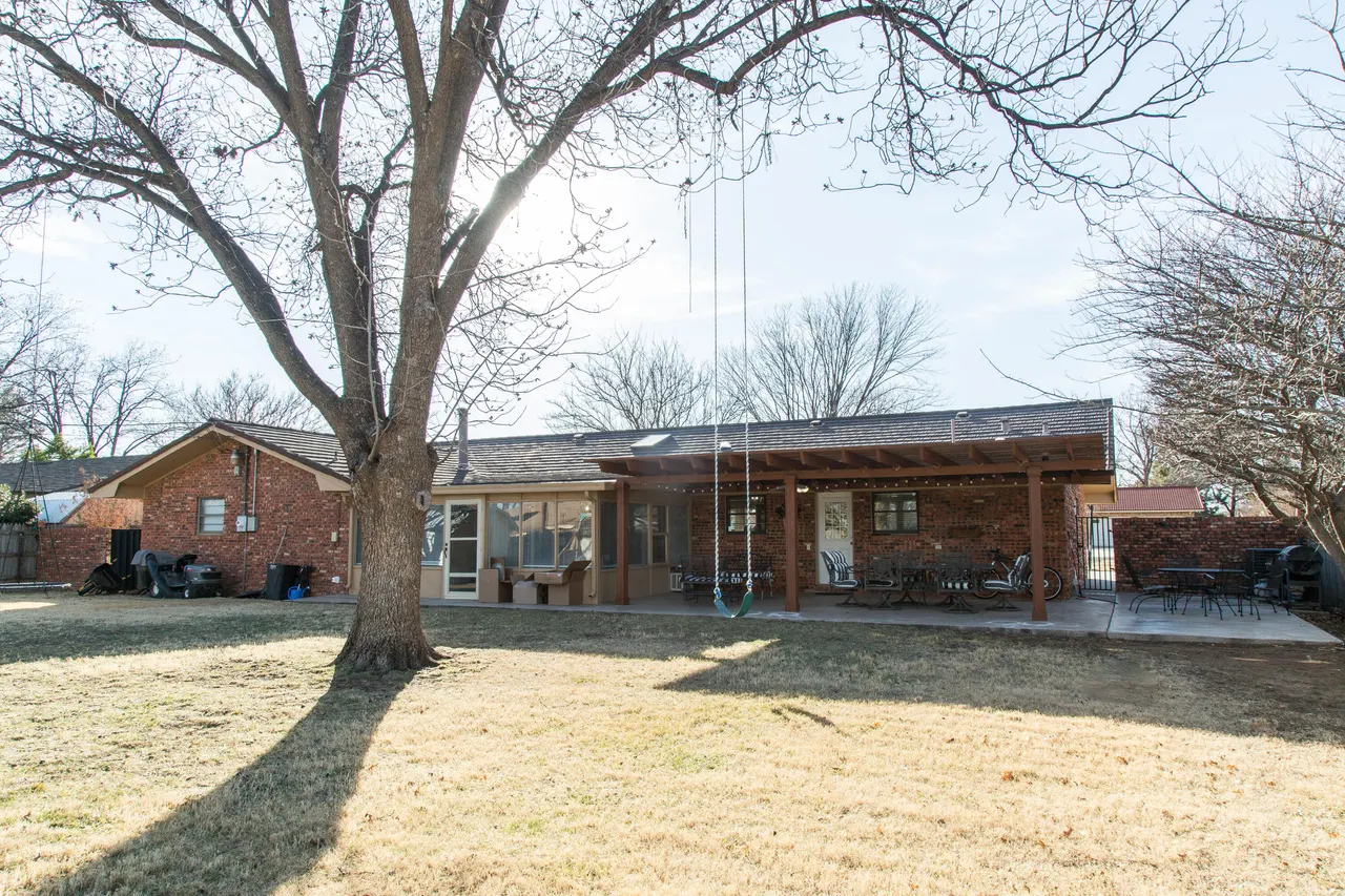 Photo 65 — 1406 Amarillo Street, Plainview, TX 79072