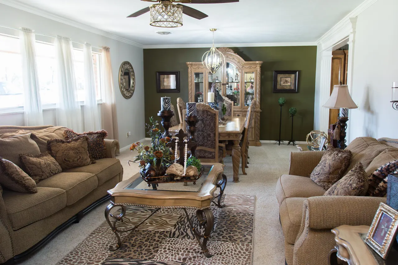 Photo 9 — 1406 Amarillo Street, Plainview, TX 79072