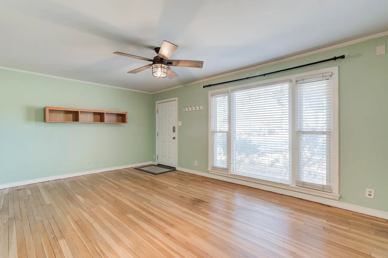 Photo 8 — 3705 24th Street, Lubbock, TX 79410