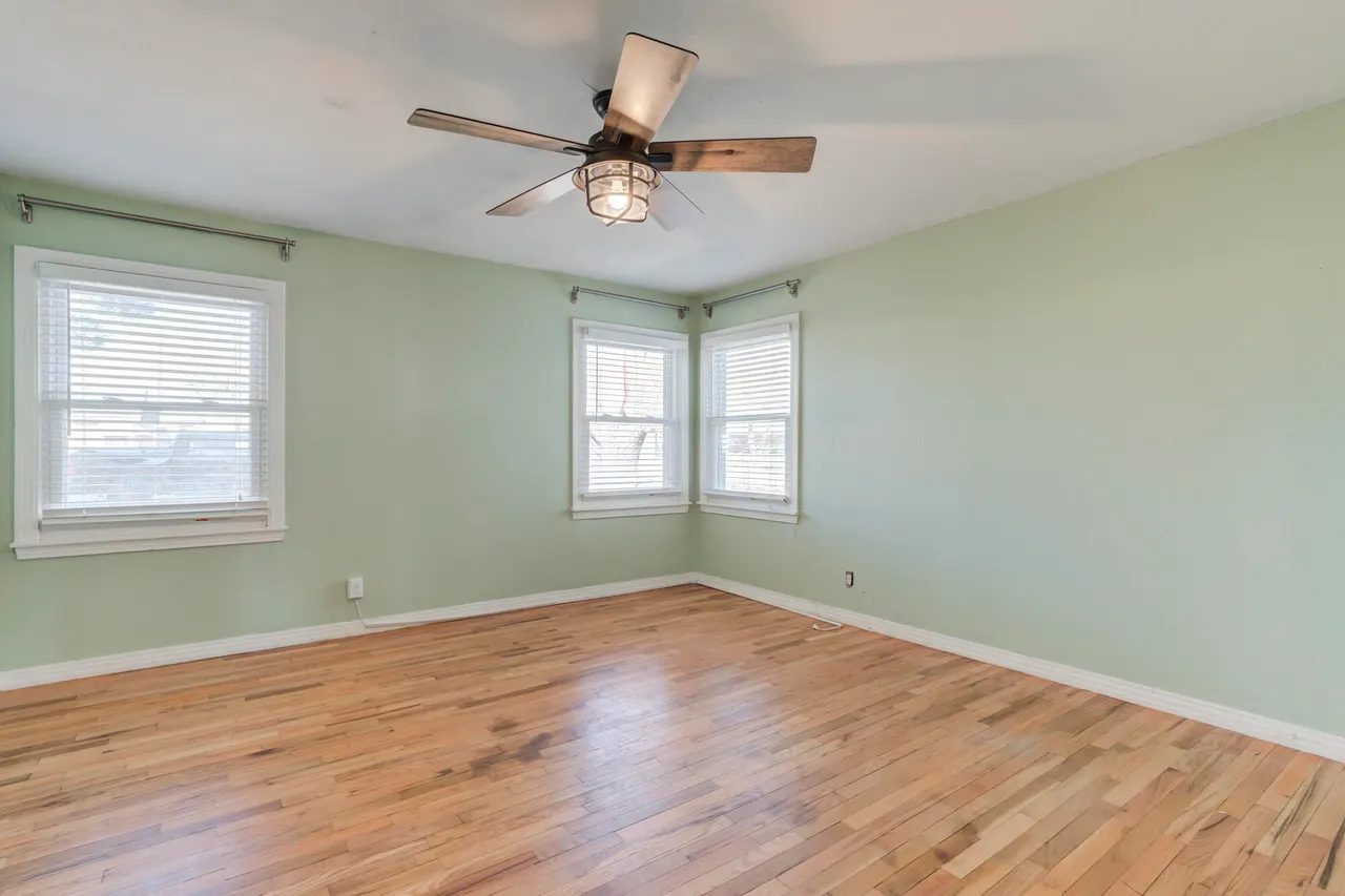 Photo 18 — 3705 24th Street, Lubbock, TX 79410
