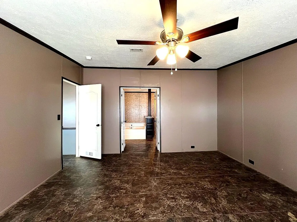 Photo 16 — 4941 Cactus Drive, Levelland, TX 79336