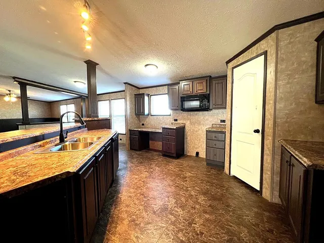 Photo 7 — 4941 Cactus Drive, Levelland, TX 79336