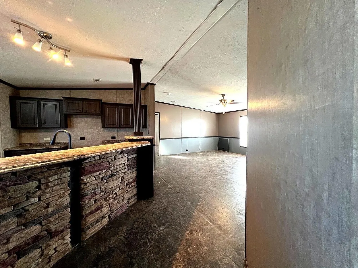 Photo 11 — 4941 Cactus Drive, Levelland, TX 79336