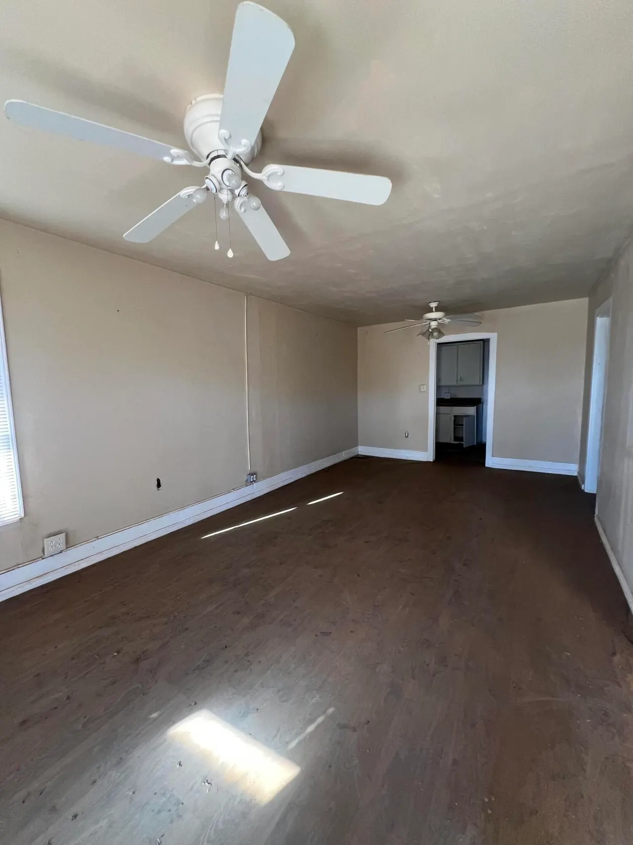 Photo 11 — 340 W Panhandle Street, Slaton, TX 79364