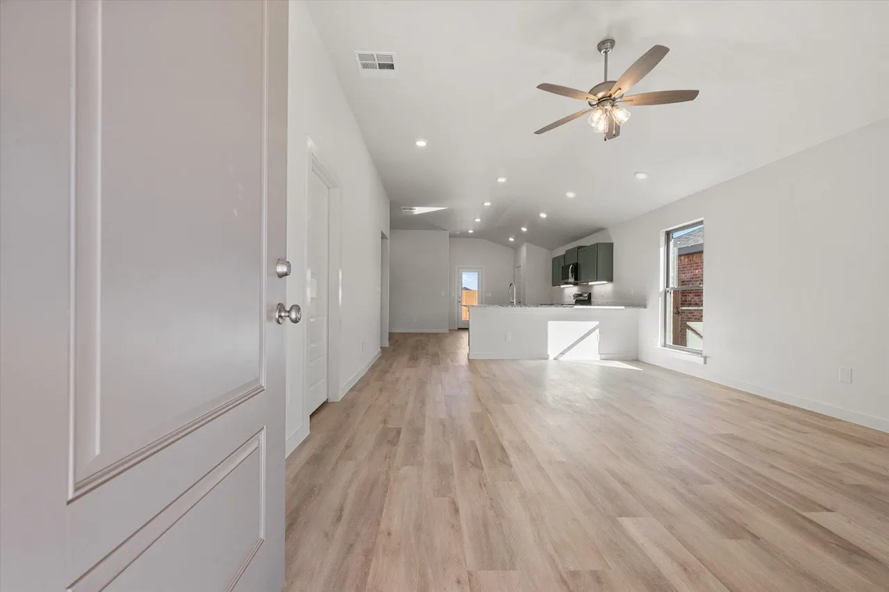 Photo 2 — 2414 Aberdeen Avenue, Wolfforth, TX 79382