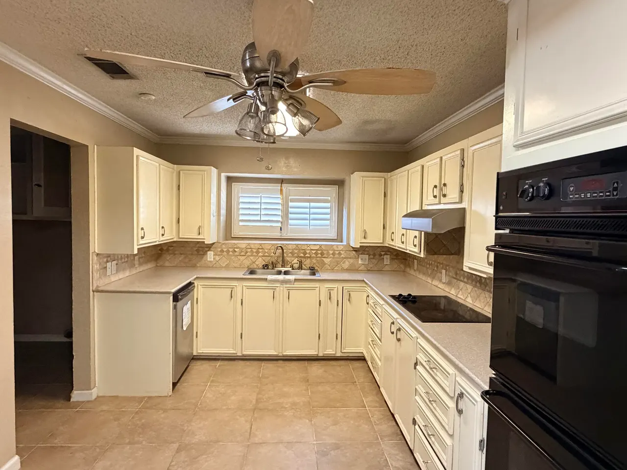 Photo 5 — 1315 E Hester Street, Brownfield, TX 79316
