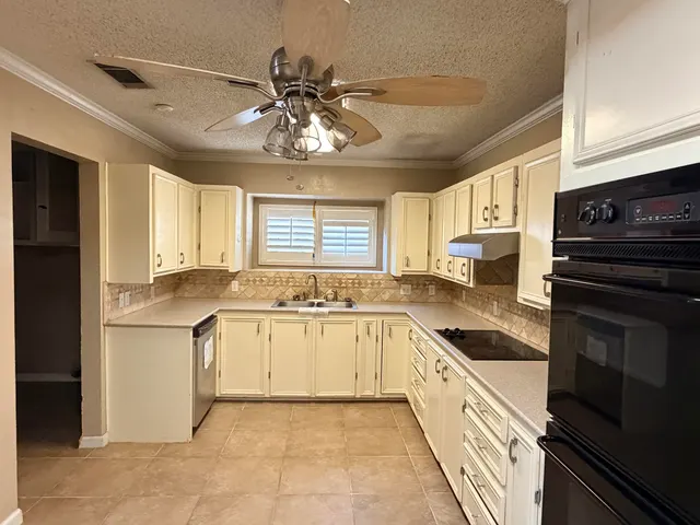 Photo 5 — 1315 E Hester Street, Brownfield, TX 79316