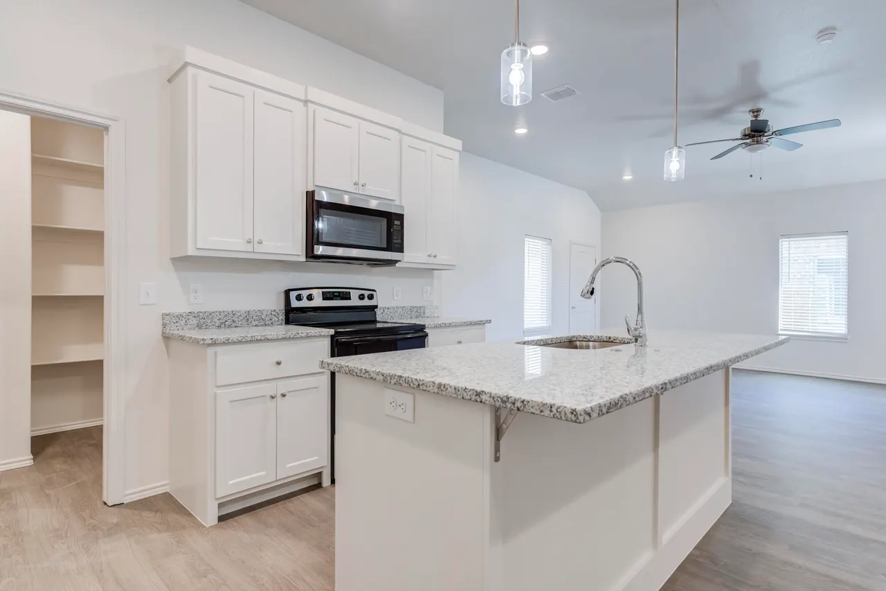 Photo 16 — 7007 40th Street, Lubbock, TX 79407