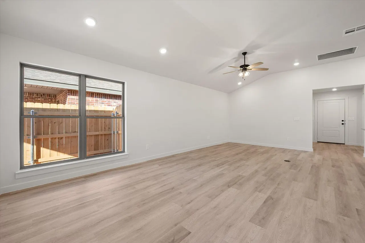 Photo 5 — 2417 Aberdeen Avenue, Wolfforth, TX 79382