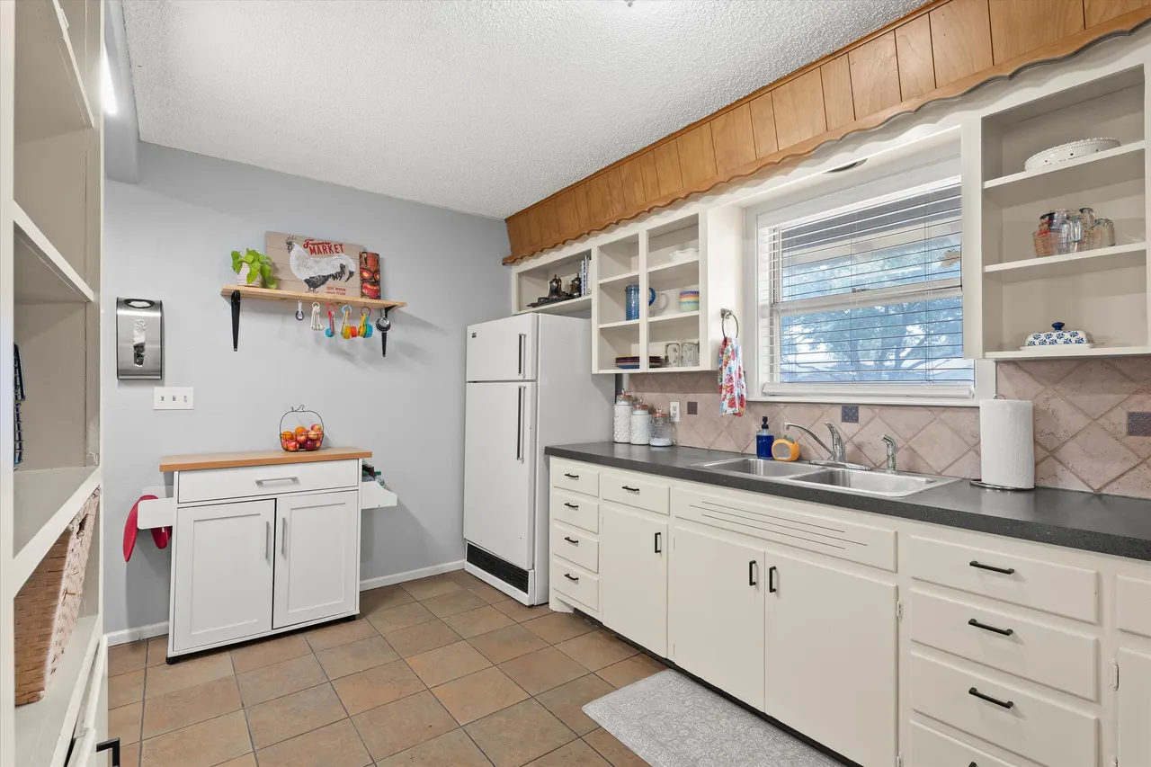 Photo 7 — 115 E 21st Street, Littlefield, TX 79339