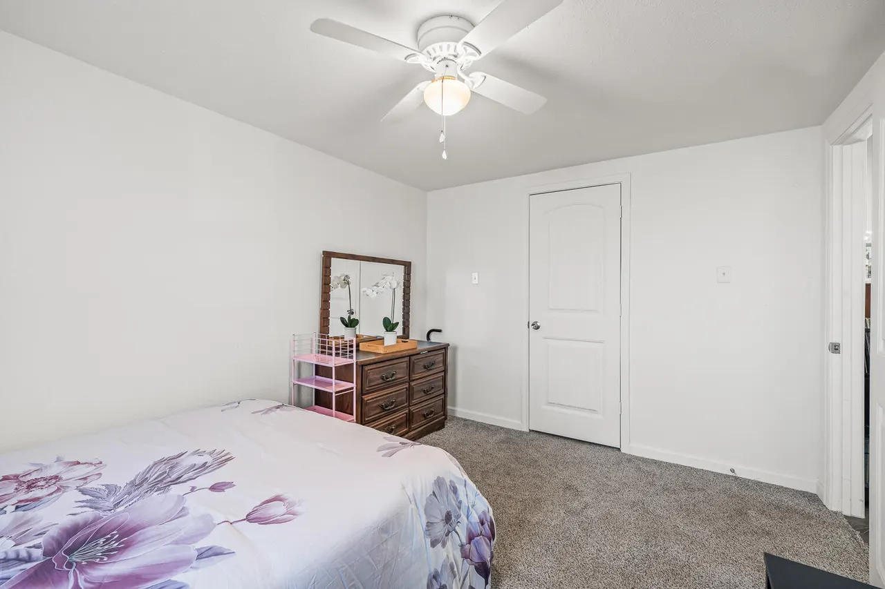 Photo 14 — 1070 S 1st Street, Slaton, TX 79364