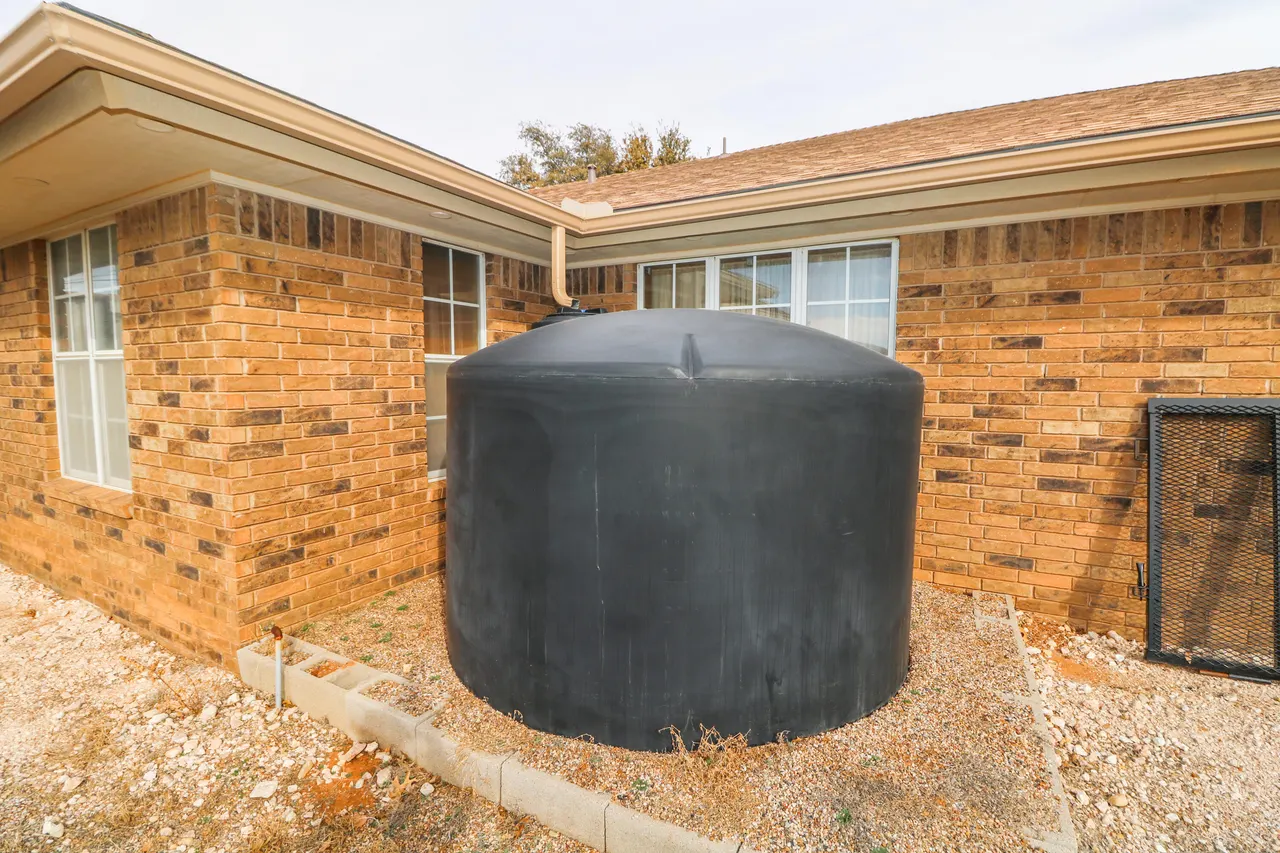 Photo 37 — 2801 Phelps Avenue, Littlefield, TX 79339