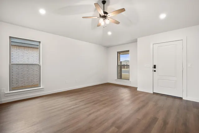 Photo 7 — 1301 Saratoga Avenue, Lubbock, TX 79416