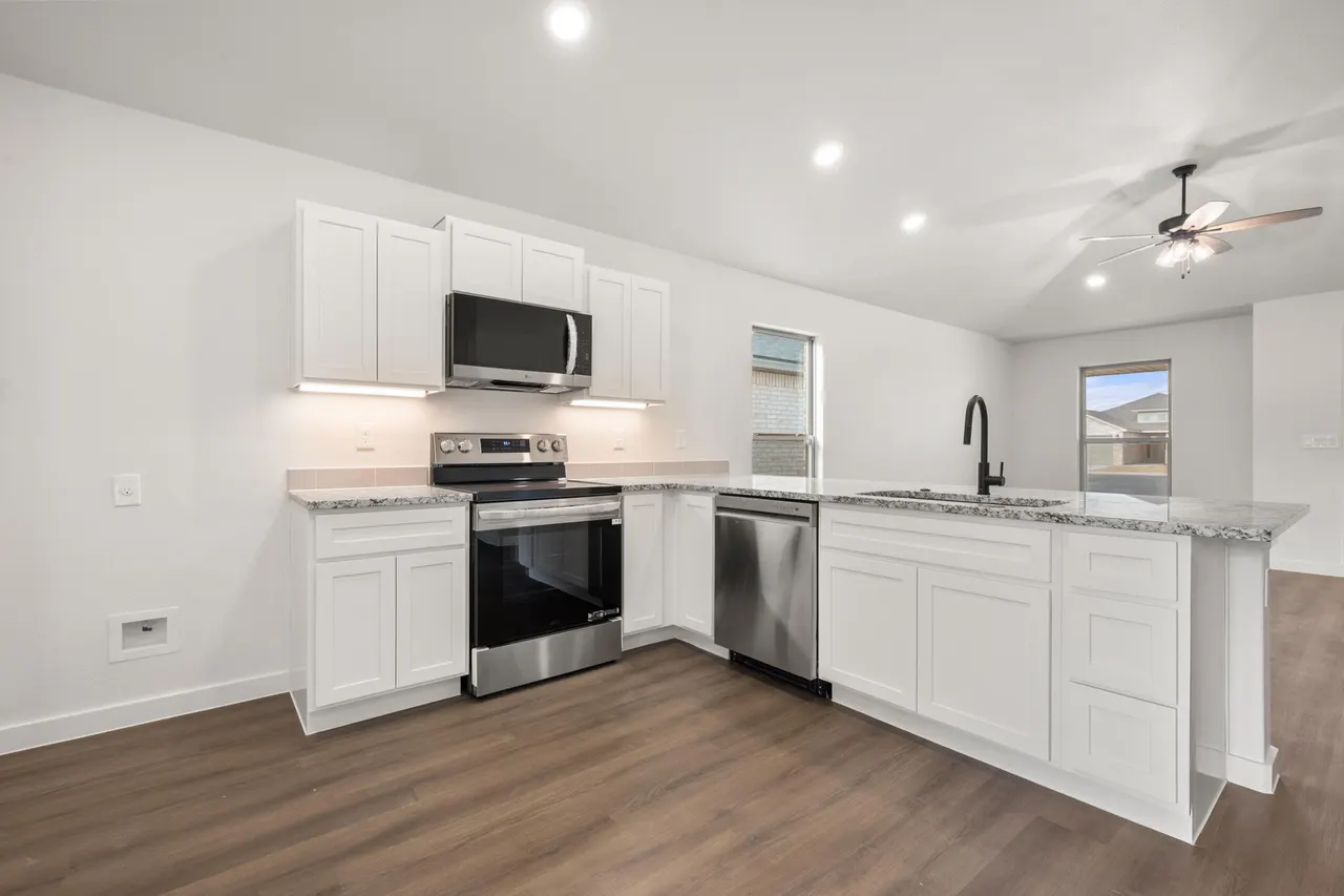 Photo 11 — 1301 Saratoga Avenue, Lubbock, TX 79416