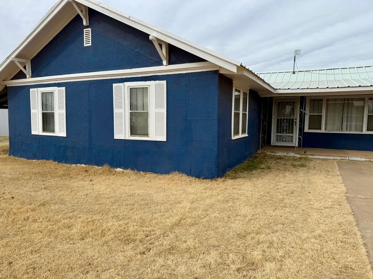 Photo 2 — 211 Watts Avenue, Ralls, TX 79357