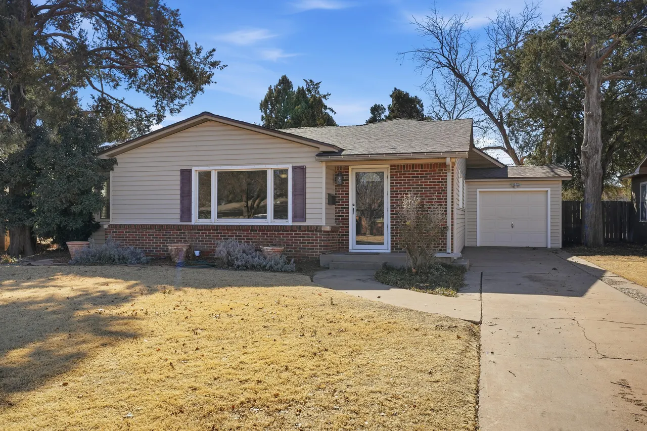 Photo 2 — 3417 36th Street, Lubbock, TX 79413