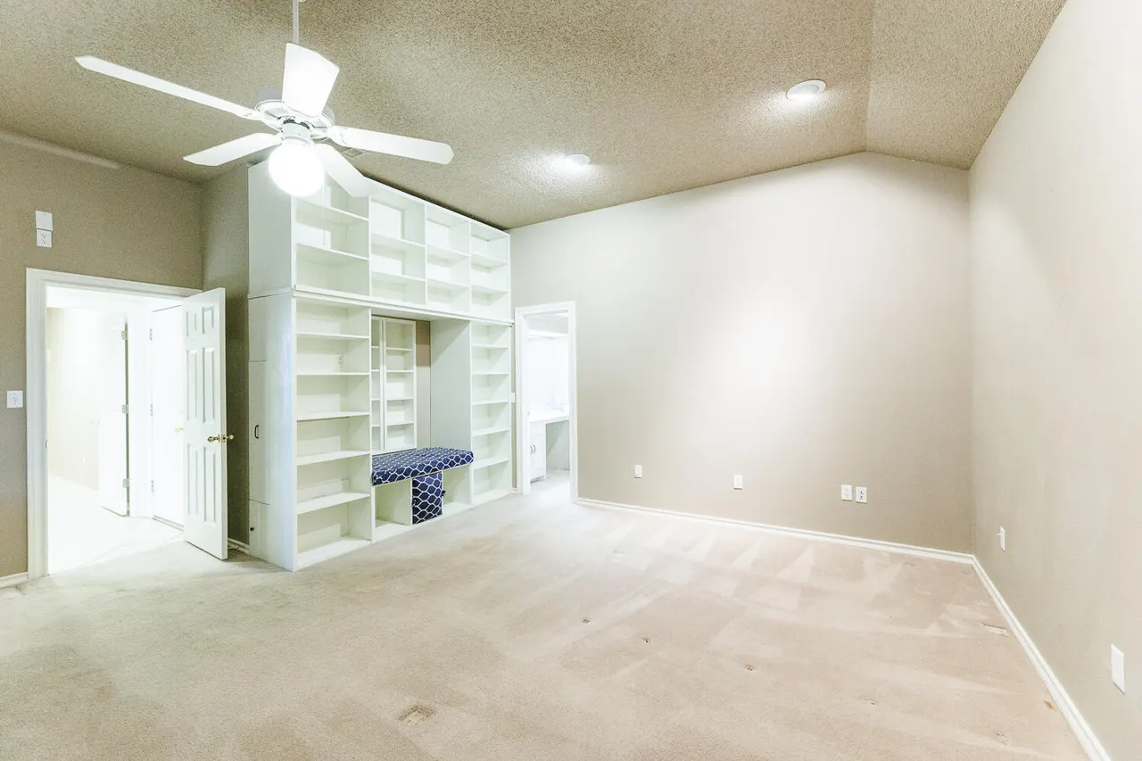 Photo 33 — 206  Collins Avenue, Sundown, TX 79372
