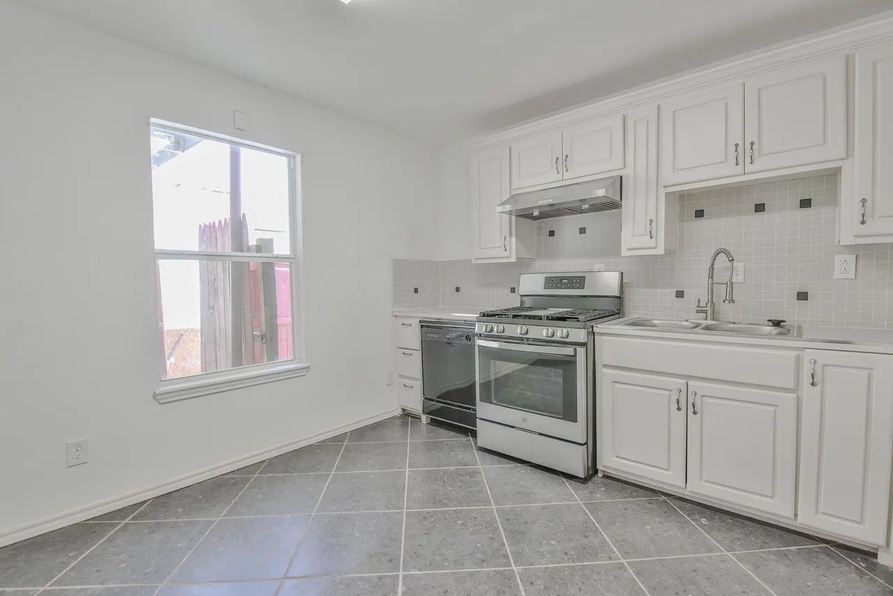 Photo 38 — 2620 42nd Street, Lubbock, TX 79413