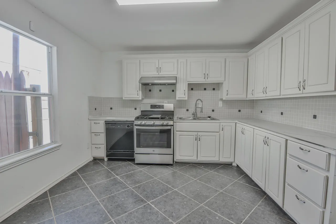 Photo 46 — 2620 42nd Street, Lubbock, TX 79413