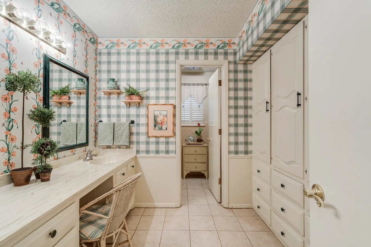 Photo 16 — 227 Cottonwood Lane, Levelland, TX 79336