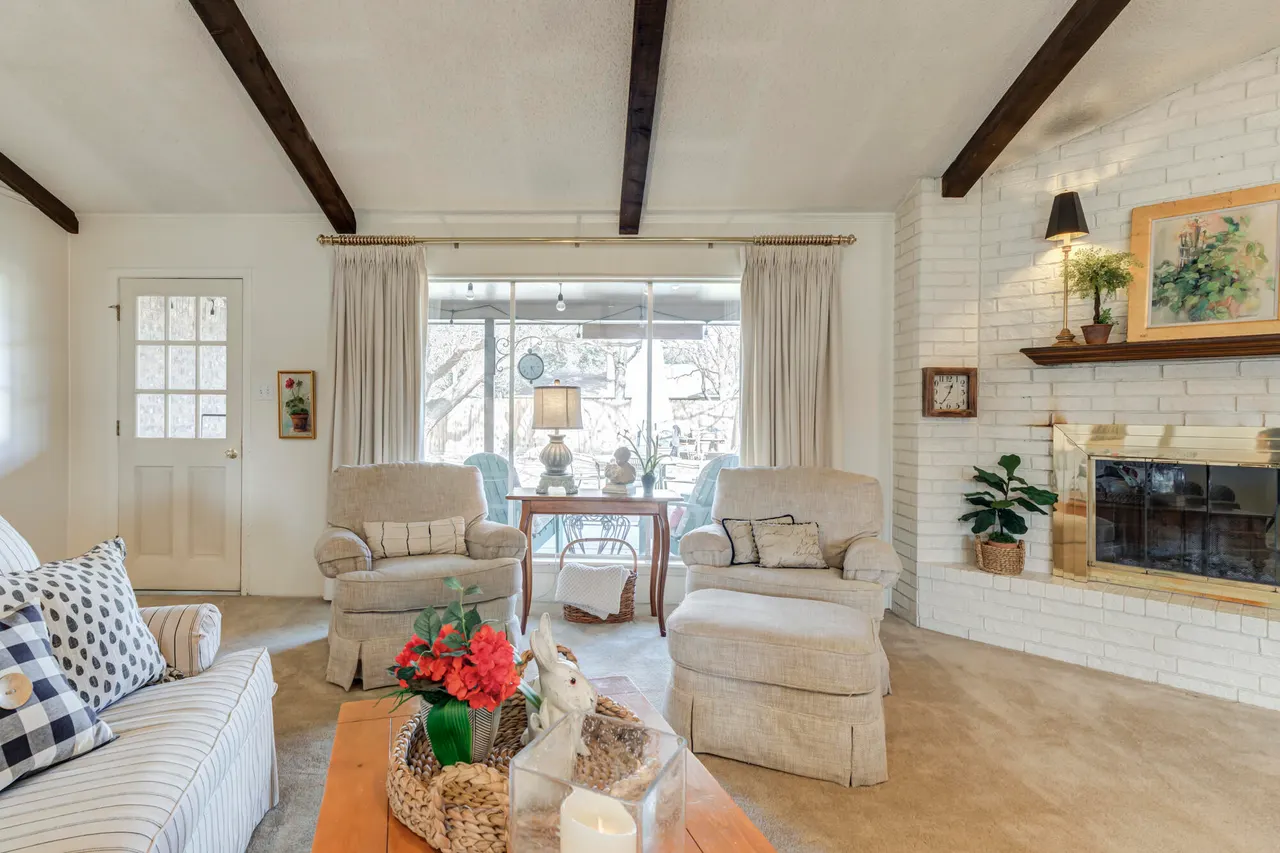 Photo 5 — 227 Cottonwood Lane, Levelland, TX 79336