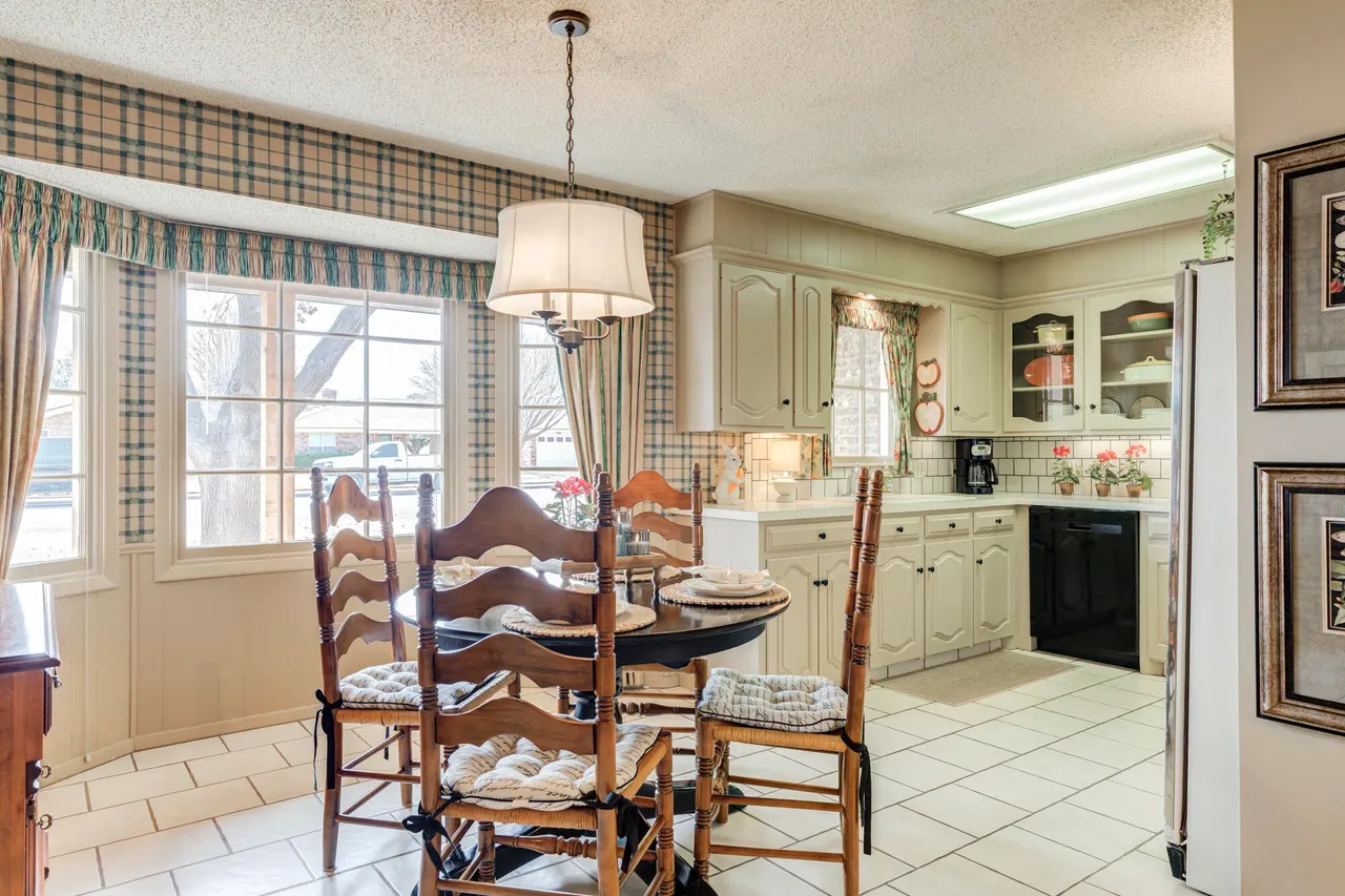 Photo 10 — 227 Cottonwood Lane, Levelland, TX 79336