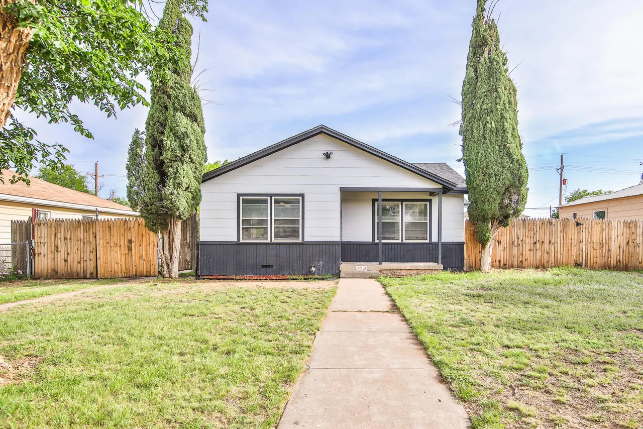 Front exterior — 2014 60th Street, Lubbock, TX 79412