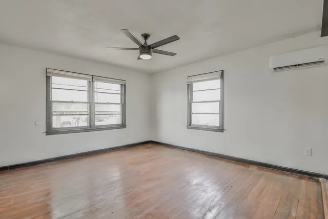 Photo 3 — 2014 60th Street, Lubbock, TX 79412