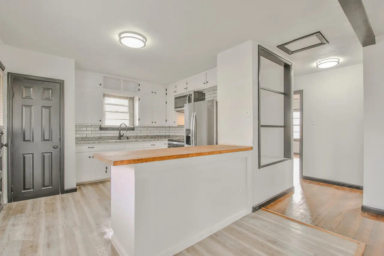 Photo 9 — 2014 60th Street, Lubbock, TX 79412